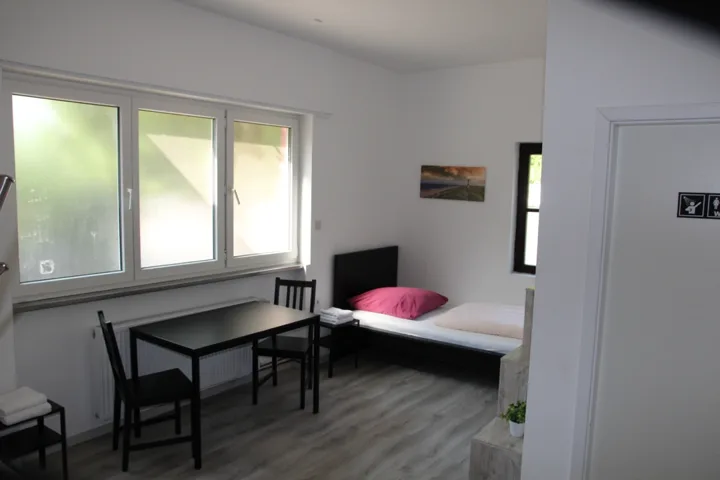 Monteurzimmer mit Gemeinschaftsbad in Schifferstadt