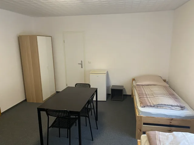 Monteurzimmer mit Gemeinschaftsbad in Schifferstadt