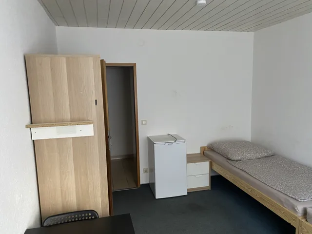 Monteurzimmer mit Gemeinschaftsbad in Schifferstadt