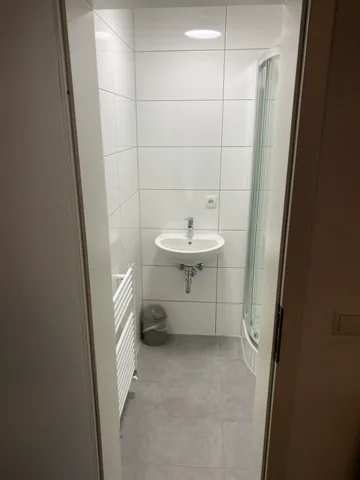 Monteurzimmer mit Gemeinschaftsbad in Schifferstadt